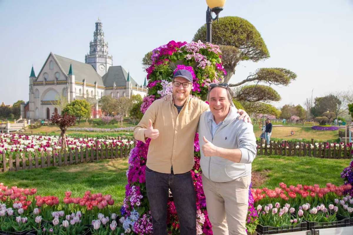 Albert Dros and Ibo Gulsen in Dafeng, China